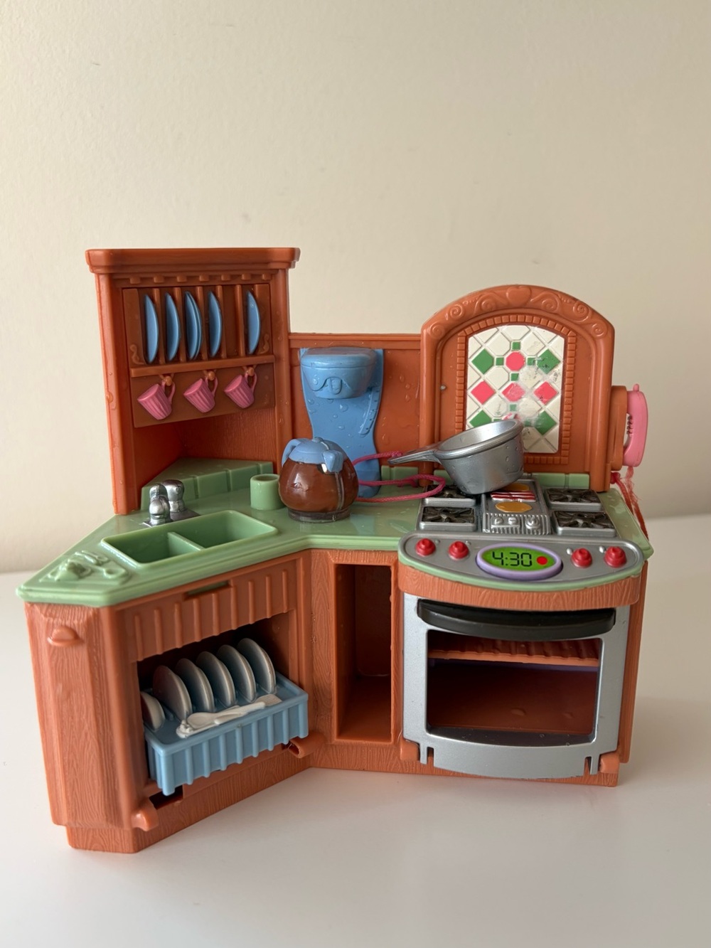 Vintage 2005 Fisher-Price loving family Dollhouse Kitchen 🏠